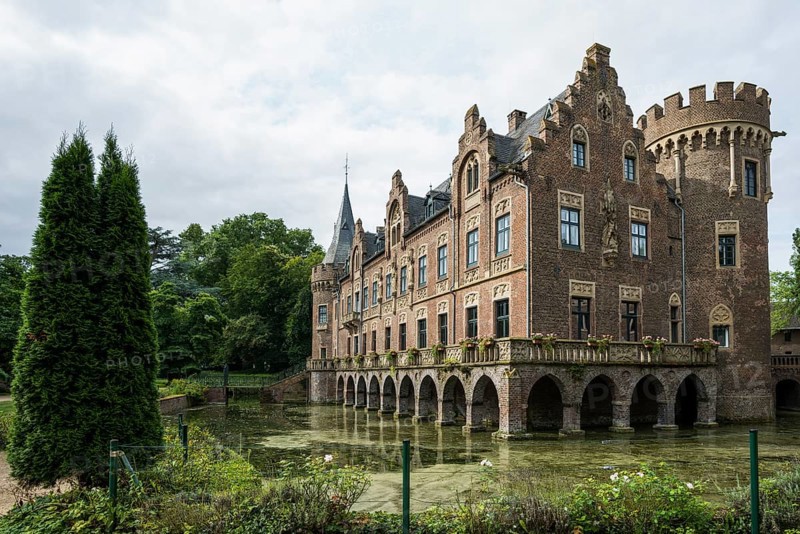 Moated castle, Schloss Paffendorf, Bergheim, Rhine-Erft district, North Rhine-Westphalia, Germany, Europe