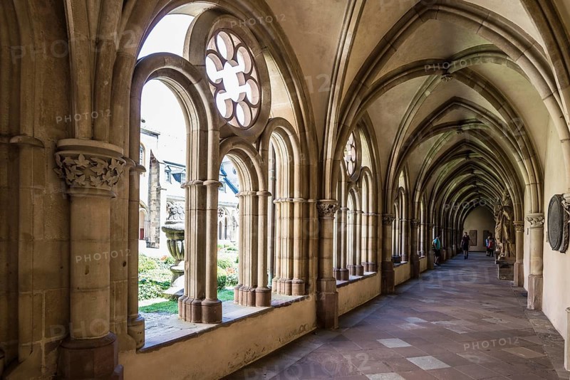 Cloister, Church of Our Lady, UNESCO World Heritage Site, Trier, Rhineland-Palatinate, Germany, Europe