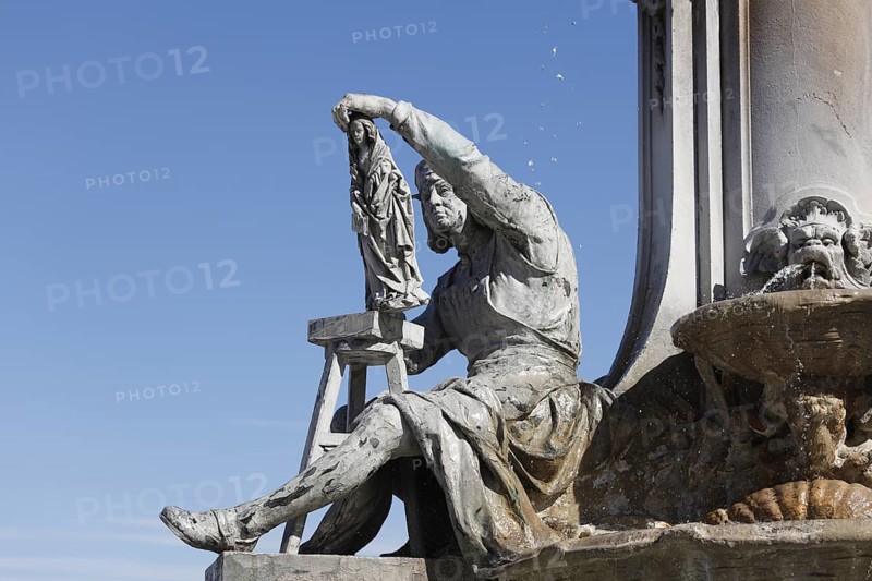 Statue of Tilman Riemenschneider, Franconia Fountain, Residenzplatz square, Wuerzburg, Lower Franconia, Franconia, Bavaria, Germany, Europe, PublicGround, Europe