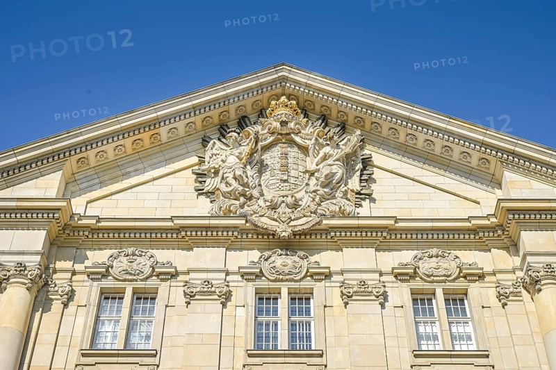 Coat of arms, Kammergericht, Kleistpark, Elßholzstraße, Schöneberg, Berlin, Germany, Europe
