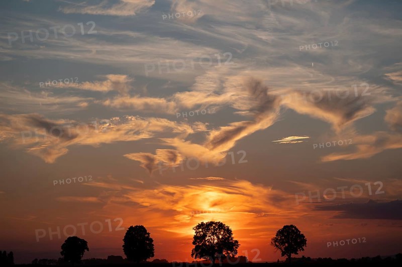 Sunset with cirrus clouds near Rettenbach, Lower Bavaria, Germany, Europe