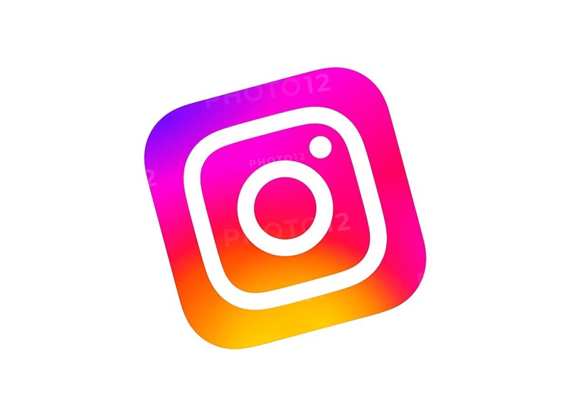 Turned to the left, Instagram Logo, Internet, Logo