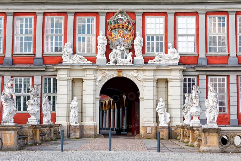 Gate with sculptures, Princely Residence Palace, Wolfenbüttel, Lower Saxony, Guelph Castle, Germany, Europe