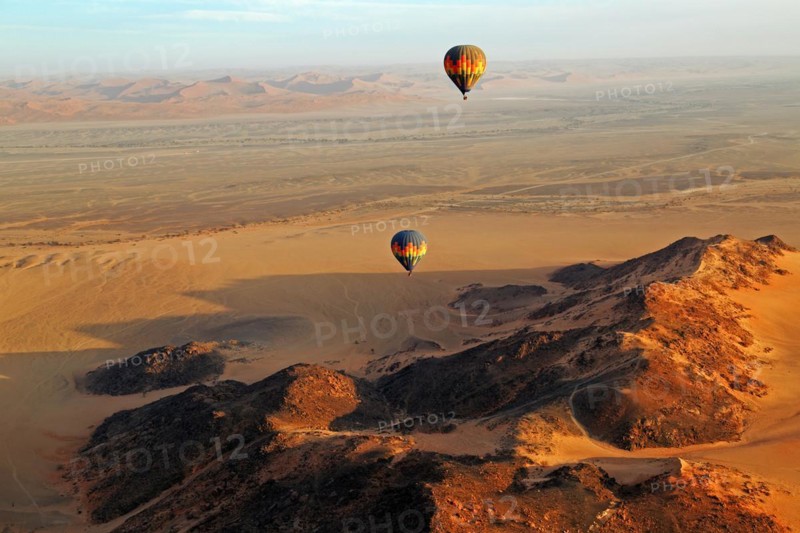Hot air balloon ride over the Namib in the Namib-Naukluft National Park in Namibia