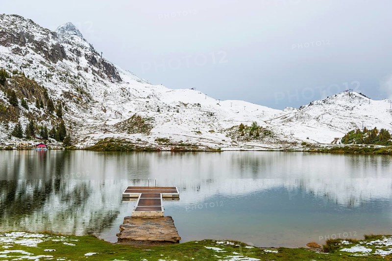 Bettmersee, mountain lake, alpine, bathing, swimming, footbridge, wooden footbridge, tranquillity, wellness, cold, winter, snow, tourism, Bettmeralp, Valais, Switzerland, Europe