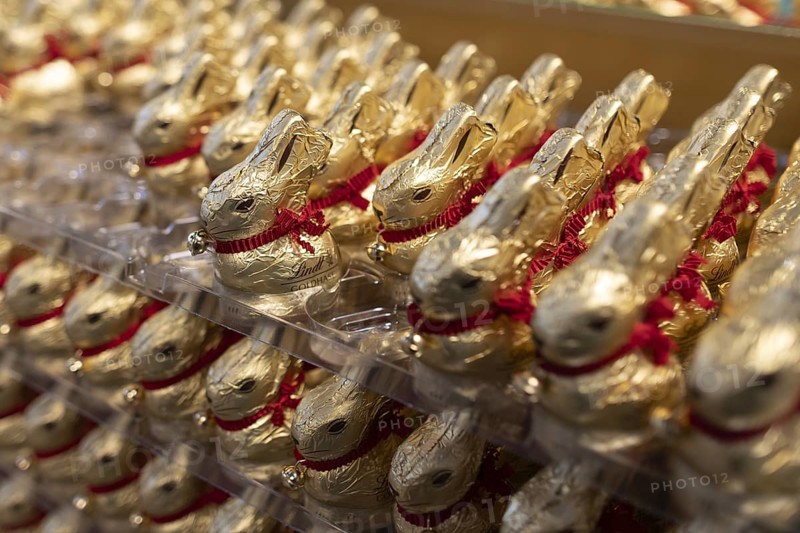 Gold bunnies from chocolate manufacturer Lindt in a supermarket, Berlin, 27/02/2024