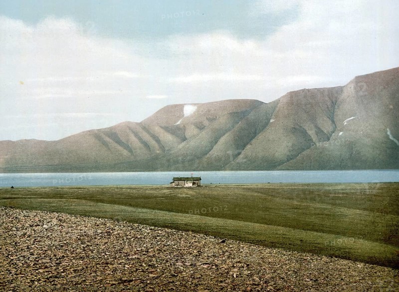 Advent Bay, Adventdalen, an approximately 30 km long U-valley on the island of Spitsbergen in Svalbard, around 1895, Historical, digitally restored reproduction from a 19th century original, Record date not stated