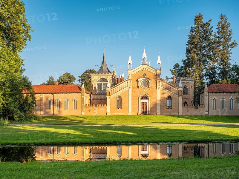 The Gothic House in Wörlitz Park, Dessau-Wörlitz Garden Kingdom, Wörlitz, Saxony-Anhalt, Germany, Europe