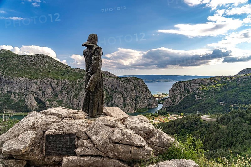 Statue of Mila Gojsalic above the Cetina Gorge near Omis, Croatia, Europe