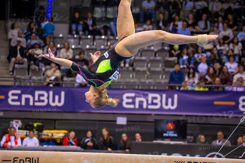 EnBW DTB-Pokal Stuttgart 2025, Mixed Cup***Karina Schönmaier Germany on the balance beam