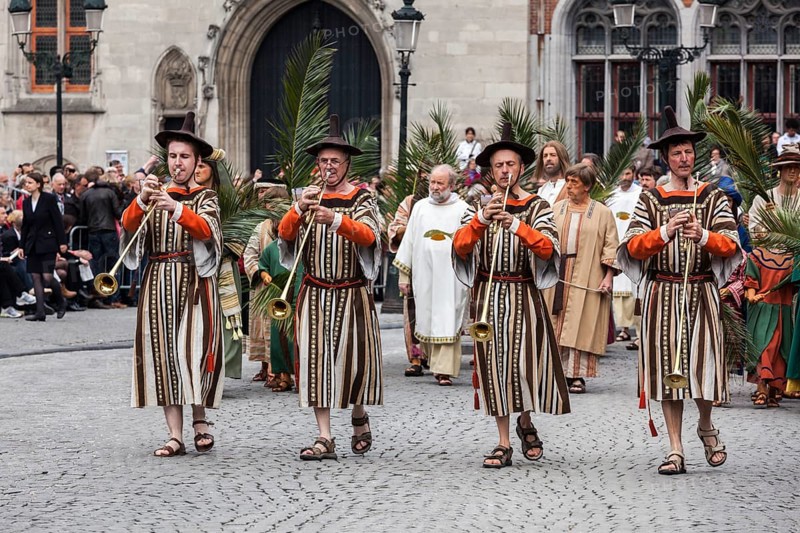 BRUGES, BELGIUM, MAY 17: Annual Procession of the Holy Blood on Ascension Day. Locals perform dramatizations of Biblical events, the Entrance of the Lord into Jerusalem. May 17, 2012 in Bruges (Brugge), Belgium, Europe
