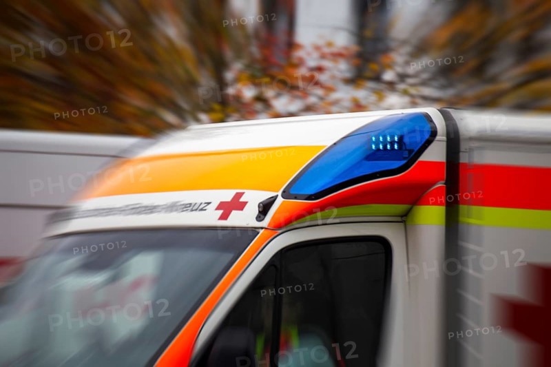 German Red Cross rescue vehicle on its way to the scene