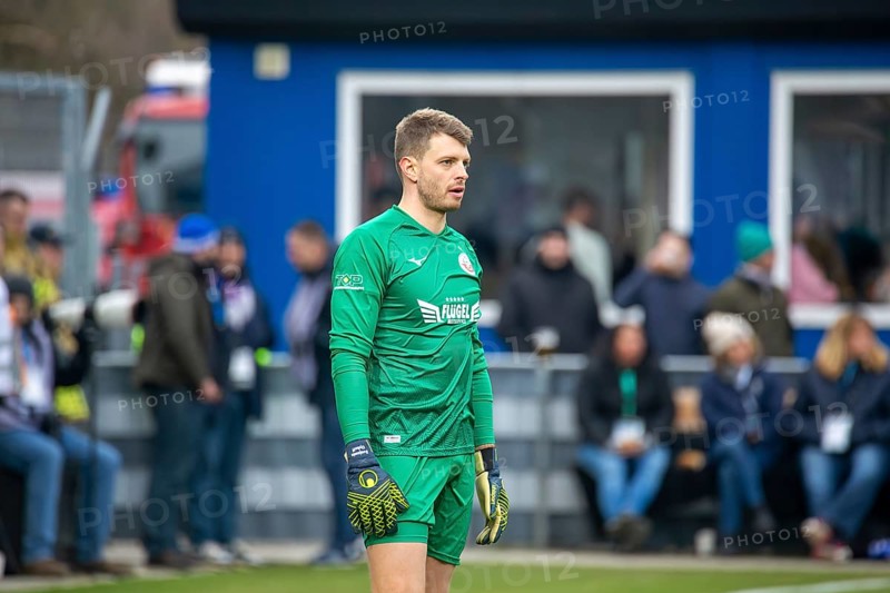 Football 3rd division, 2024/25 season, matchday 24: Waldhof Mannheim vs Hansa Rostock***A bad day for Rostock goalkeeper Benjamin Uphoff