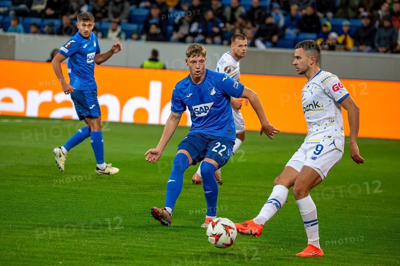 Football UEFA Europa League, 2024/25 season, matchday 2: TSG Hoffenheim v Dynamo Kyiv. On the ball: Nazar Voloshyn (9, Kiev)