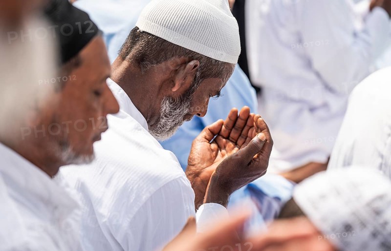 KAYAKUCHI, INDIA - MARCH 31: Muslims perform Eid al-Fitr prayer at Eidgah in Kayakuchi, India on March 31, 2025. Muslims around the world are celebrating the Eid al-Fitr holiday, which marks the end of the fasting month of Ramadan