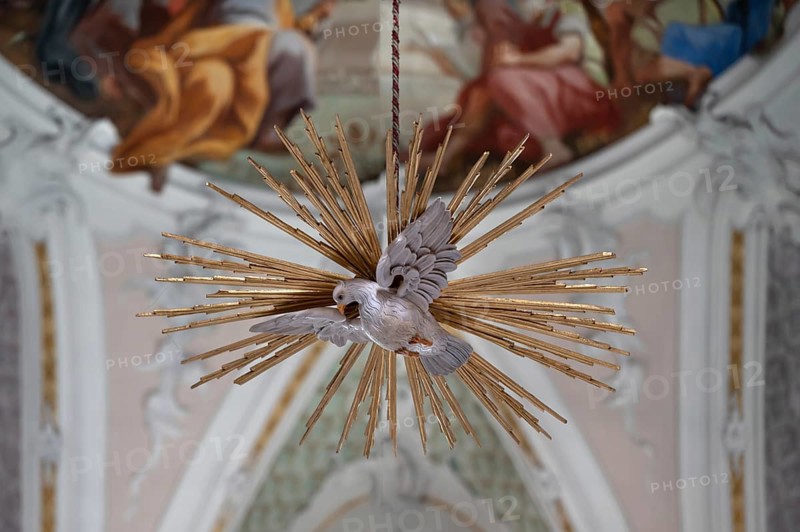 Dove of peace in the parish church of Maria am Sand, 15th century, Vintlerweg, Milland, Province of Bolzano, South Tyrol