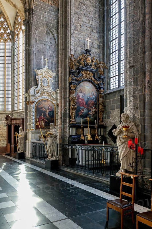 Gothic St. Nicholas Church, Lateral chapels, Ghent, Flanders, Belgium, Europe