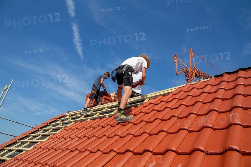 Roofing work, re-roofing of a tiled roof in the Palatinate
