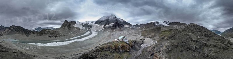Alpine panorama, mountain hut Cabane des Dix, mountain landscape with glacier Glacier de Cheilon and summit Mont Blanc de Cheilon, Valais, Western Alps, Switzerland, Europe