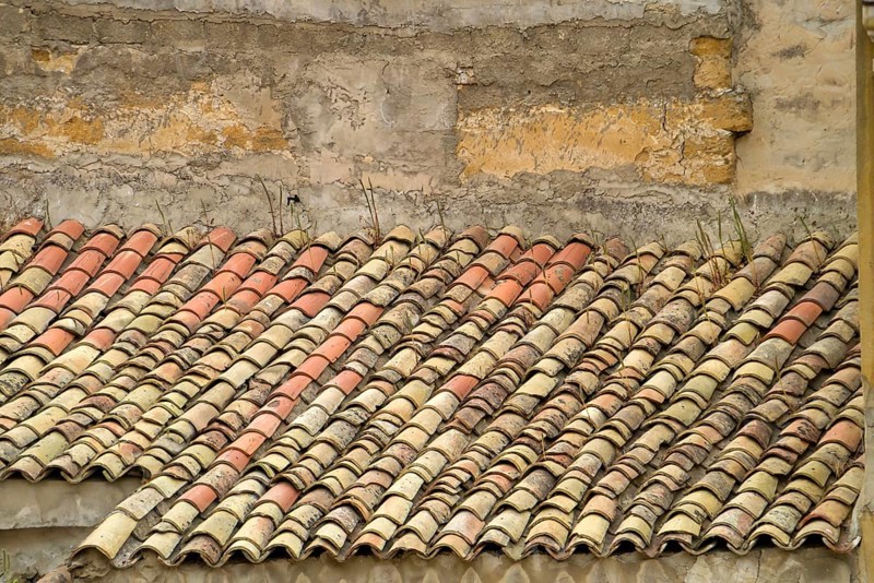 Extension with a roof made of traditional roof tiles, Agrigento, Argrigento, Sicily, Italy, Europe