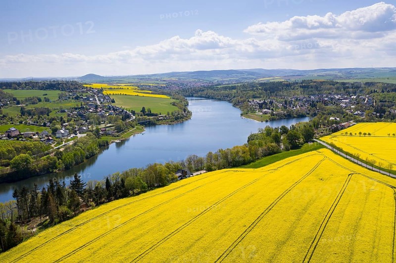 Malter dam and village (left) and Paulsdorf (right), in the background the town of Dippoldiswalde and Luchberg, Erzgebirge, Saxony, Germany, Europe