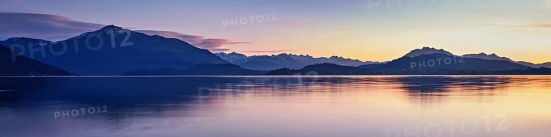 Sunset at Lake Zug, Rigi and Pilatus in the background, Cham, Canton Zug, Switzerland, Europe