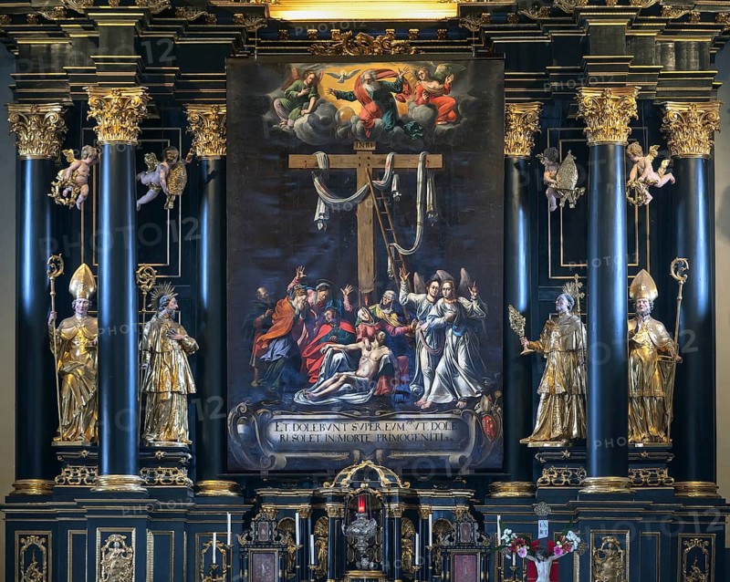 High altar with Lenten cloth, painted by Paul Honecke in 1626, baroque collegiate church, built 1651-1687, Klostergasse 7, Wilten, Innsbruck, Austria, Europe