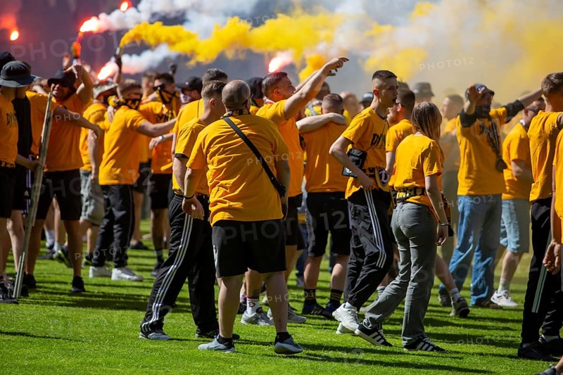 Football 3rd division, 2024/25 season, matchday 37: Waldhof Mannheim vs Dynamo Dresden***Pure enthusiasm of the Dresden fans after the final whistle and promotion to the 2nd division