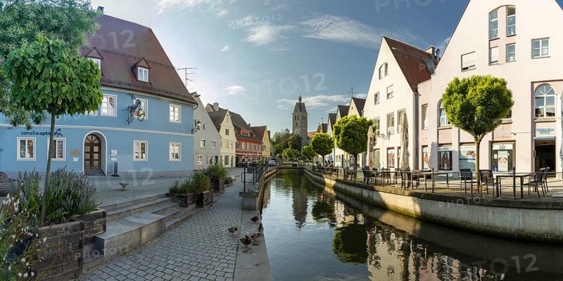 Stadtbach, behind it Our Lady's Church, Memmingen, Allgäu, Bavaria, Germany, Europe