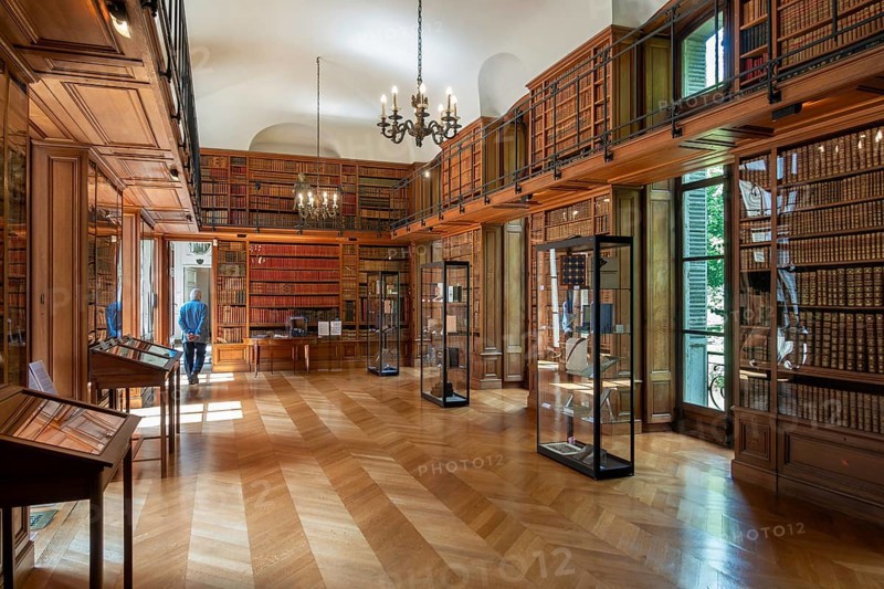 17th century library at Château de Bel?il, Baroque castle in Beloeil and residence of the princes of Ligne, province of Hainaut, Wallonia, Belgium, Europe