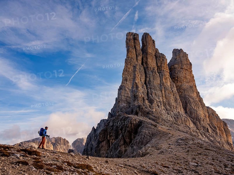 Mountaineers below the Vajolet Towers, Catinaccio, Dolomites, South Tyrol, Italy, Europe