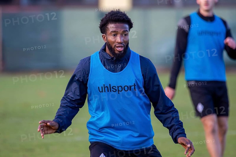 Kelvin Arase at SV Waldhof Mannheim training session