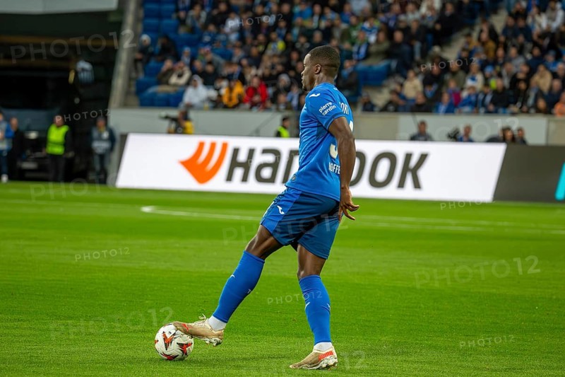 Football UEFA Europa League, 2024/25 season, matchday 2: TSG Hoffenheim v Dynamo Kiev. Picture: Stanley Nsoki (34, Hoffenheim)