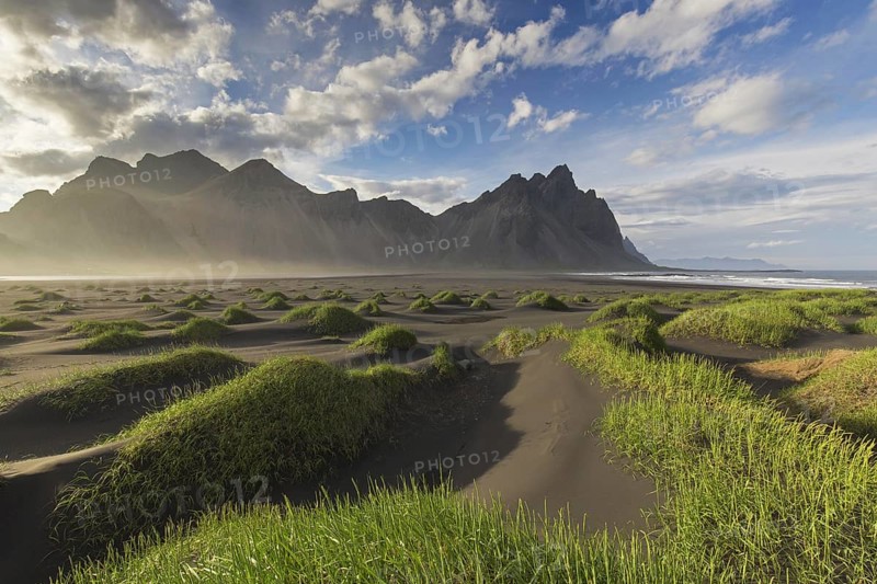 Vestrahorn, Vesturhorn, scree mountain made of gabbro and granophyre rocks, part of the Klifatindur mountain range at Stokksnes, Iceland, Europe