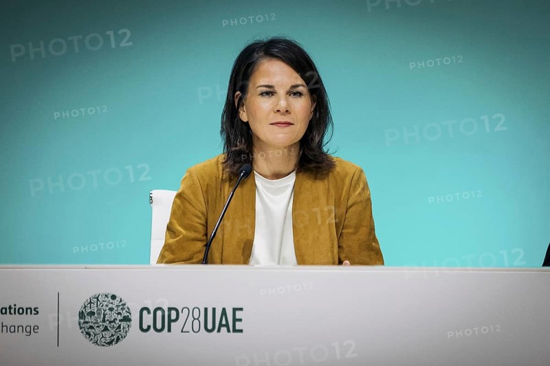 Annalena Baerbock (Buendnis 90 Die Gruenen), Bundesaussenministerin, aufgenommen im Rahmen einer Pressekonferenz auf bei der COP 28 in Dubai, 10.12.2023