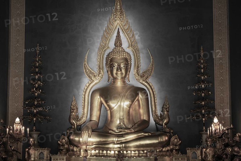 Phra Buddha Chinnarat, Buddha statue with Bhumispara-mudra, Buddha Gautama at the moment of enlightenment, Wat Benchamabophit, also: marble temple, Dusit district, Bangkok, Thailand, Asia
