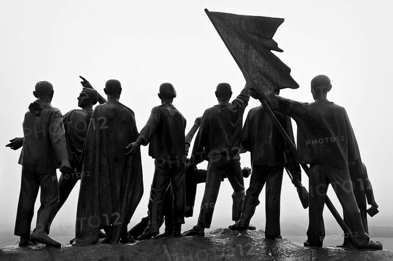 Group of figures from behind the beech forest memorial by Fritz Cremer, beech forest Memorial, Weimar, Thuringia, Germany, Europe
