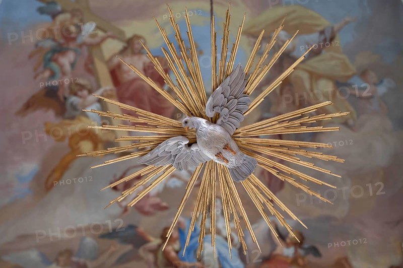 Dove of peace in the parish church of Maria am Sand, 15th century, Vintlerweg, Milland, Province of Bolzano, South Tyrol
