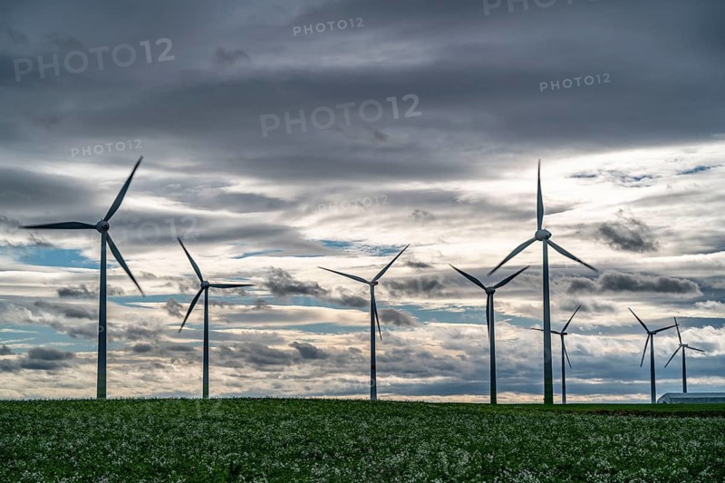 Wind farm near Holzweiler, town of Erkelenz, storm, strong wind, wind turbines, North Rhine-Westphalia, Germany, Europe