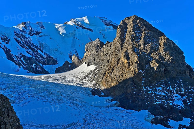 Blüemlisalphorn summit above the Blüemlisalp glacier, Kandersteg, Bernese Oberland, Switzerland, Europe