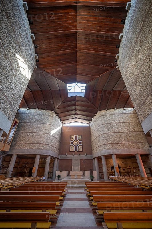 Interior of the Heilig Kreuz Church, opened in 1964, Jahnstr. 41, Weißenburg, Middle Franconia, Bavaria, Germany, Europe