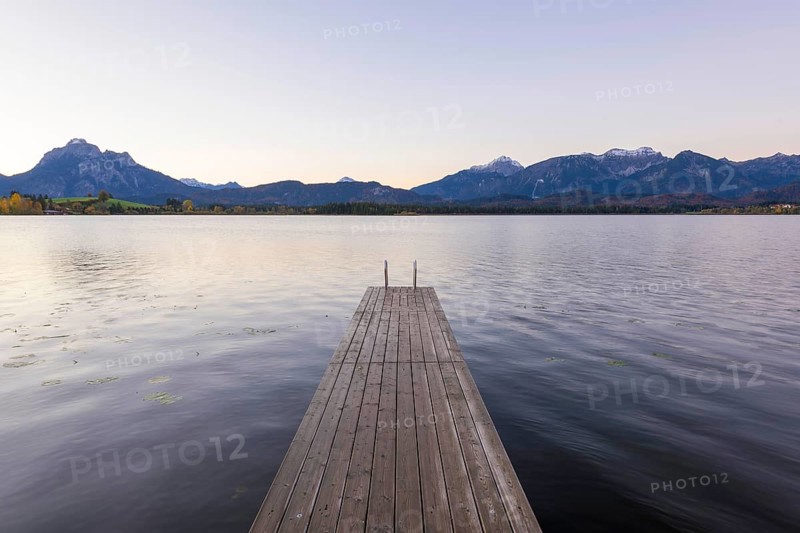 Steg am Hopfensee, Allgäu Alps, Hopfen am See, Ostallgäu, Bavaria, Germany, Europe