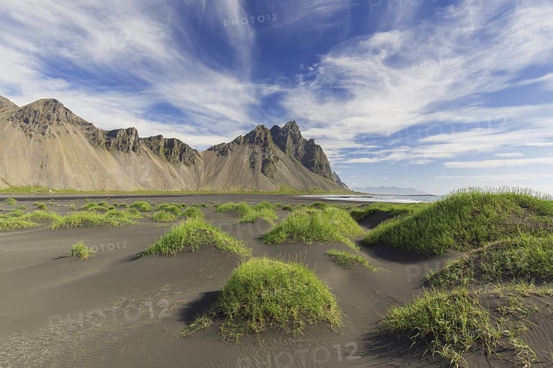 Vestrahorn, Vesturhorn, scree mountain made of gabbro and granophyre rocks, part of the Klifatindur mountain range at Stokksnes, Iceland, Europe