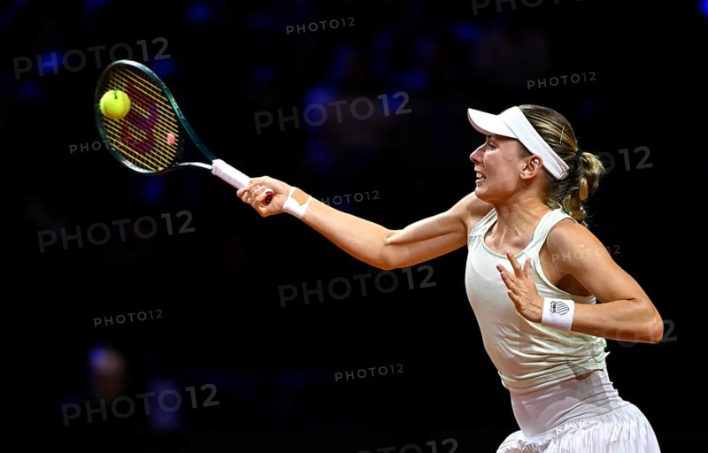 Ekaterina Alexandrova (RUS) Action Tennis Ladies Porsche Cup, Grand Prix, GP, Stuttgart 2025, Porsche-Arena, Stuttgart, Baden-Württemberg, Germany, Europe
