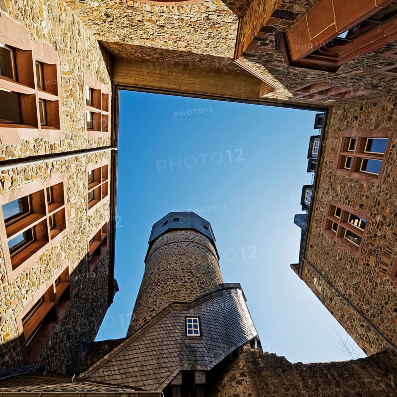 Old Castle, also known as Landgraves' Castle, view from the inner courtyard to the sky, Giessen, Hesse, Germany, Europe