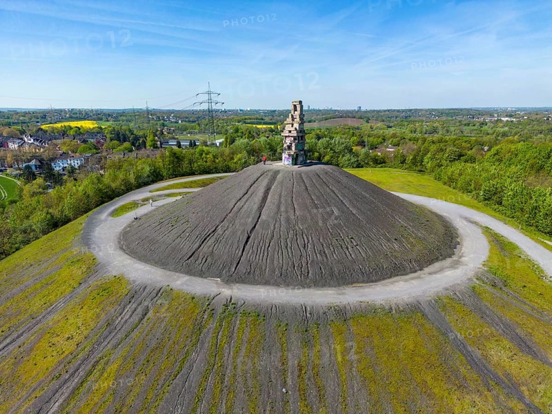Rheinelbe spoil tip in Gelsenkirchen, 100 metre high spoil tip, landscape park, with the sculpture Himmelsleiter, made from concrete parts of the former Rheinelbe colliery, Gelsenkirchen, North Rhine-Westphalia, Germany, Europe
