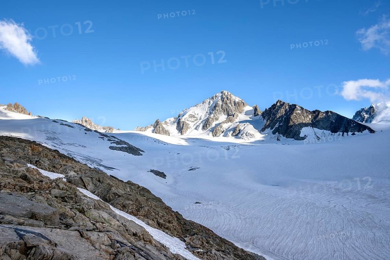 High alpine mountain landscape, summit of the Aiguille de Chardonnet and Glacier du Tour, glaciers and mountain peaks, Chamonix, Haute-Savoie, France, Europe