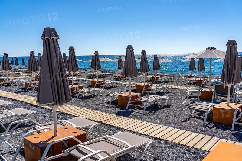 Beach, empty, organised, with sun loungers and parasols, catering, bay at Koutsounari Beach, on the island of Crete, in the south-east of the island, Greece, Europe