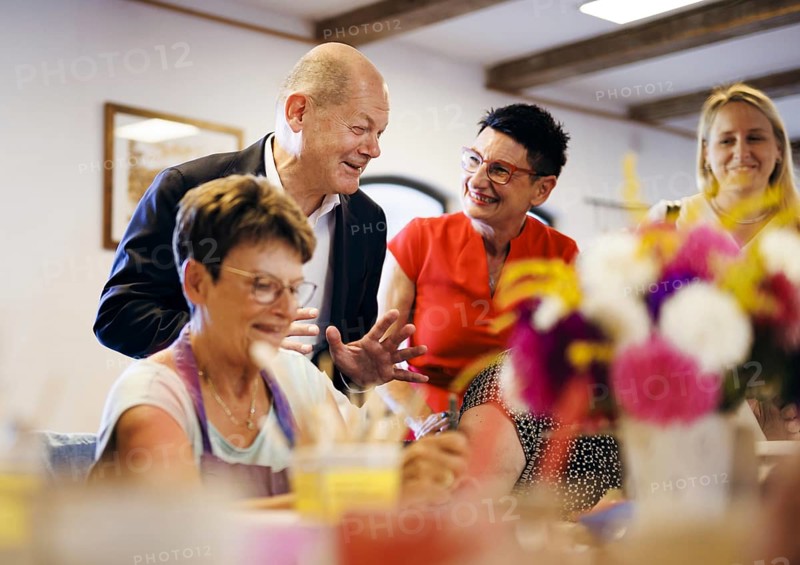 Federal Chancellor Olaf Scholz, (SPD), photographed during a visit to the Alte Dampfbaeckerei in Seelow, on the occasion of his summer tour. 29.08.2024