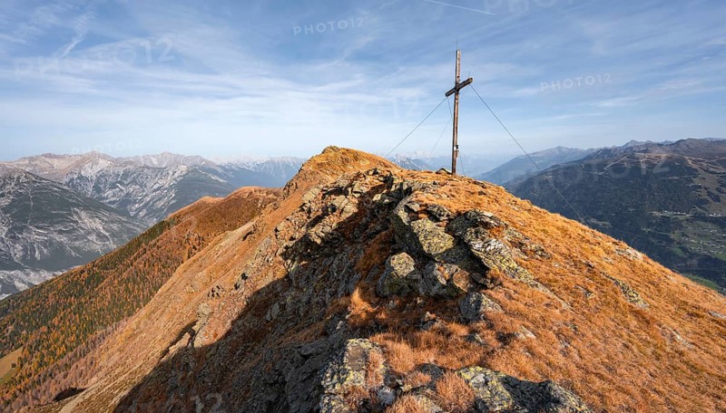 Summit cross on the ridge of the Venet, in autumn, Venet crossing, Ötztal Alps, Tyrol, Austria, Europe